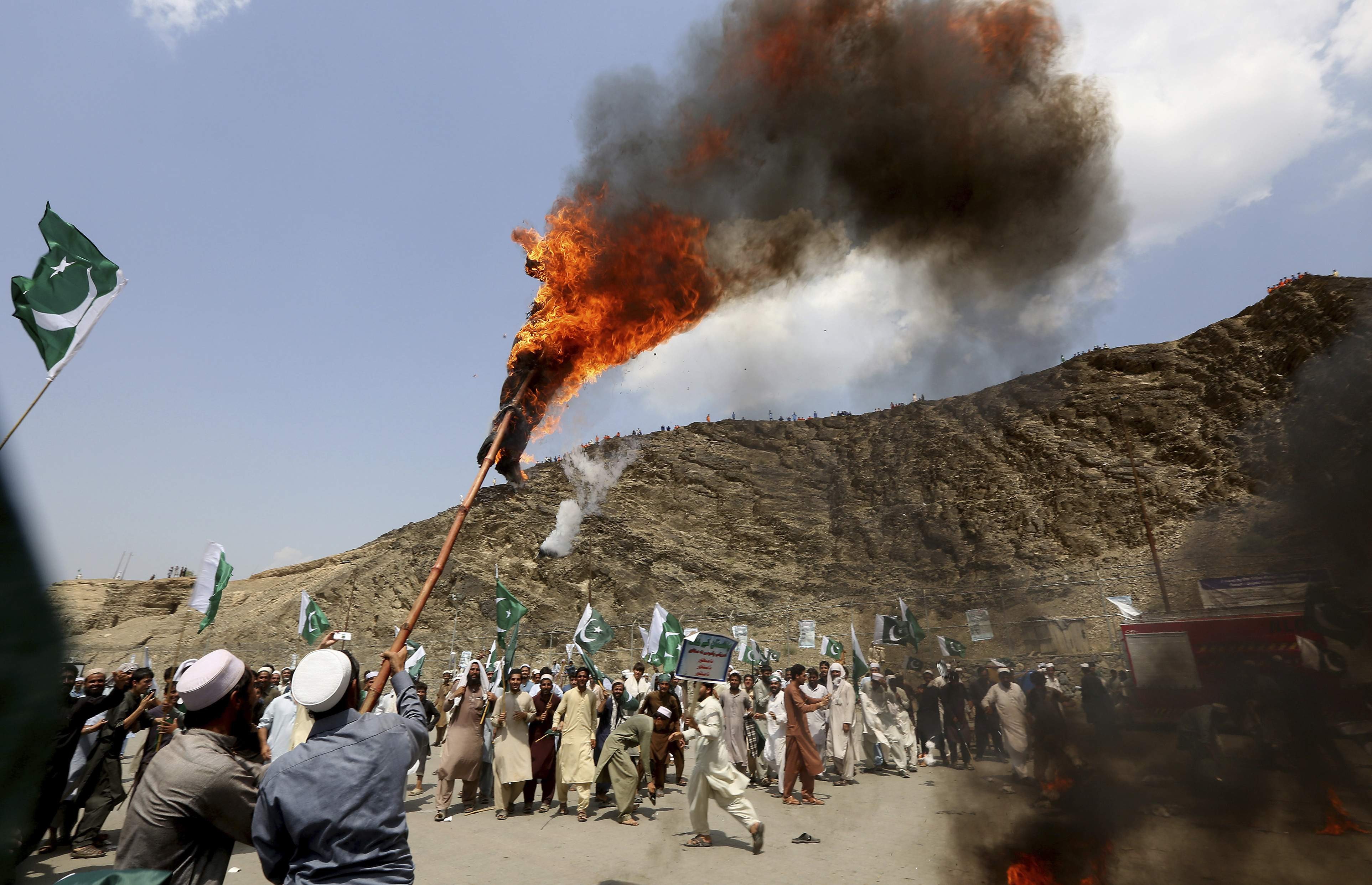 3 Militants Killed In Suspected US Drone Strike In Northwest Pakistan, Say Officials 3 Militants Killed In Suspected US Drone Strike In Northwest Pakistan, Say Officials