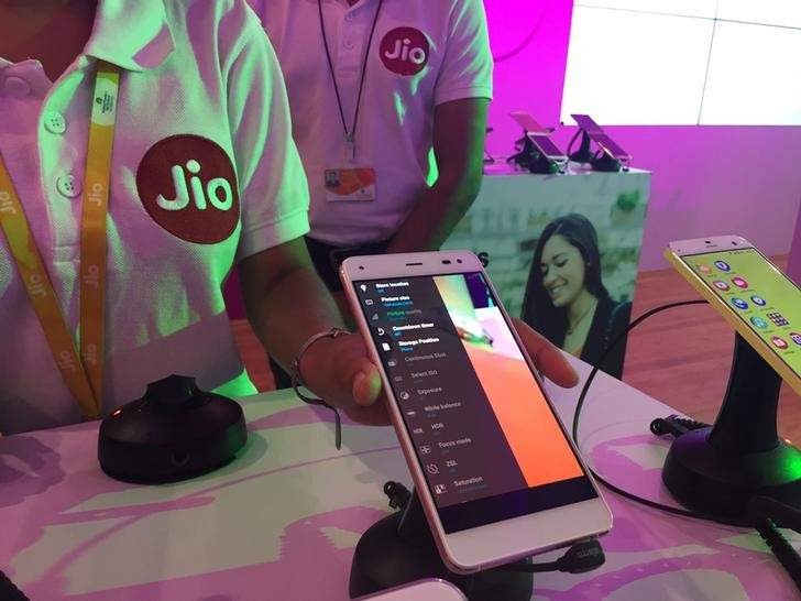 Reliance Jio Infocomm Ltd To Deliver 6 Mn JioPhones In 15 Days Starting Sunday