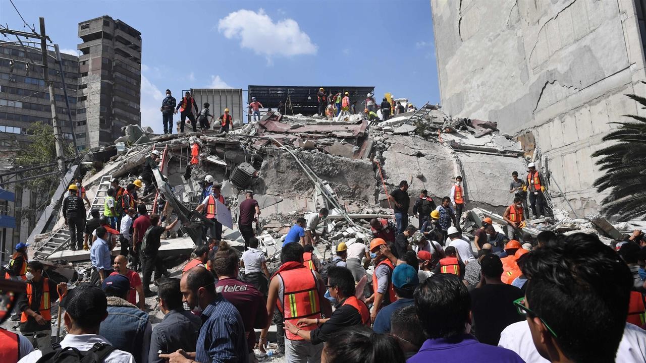 7.1-magnitude earthquake jolts Mexico, damages buildings