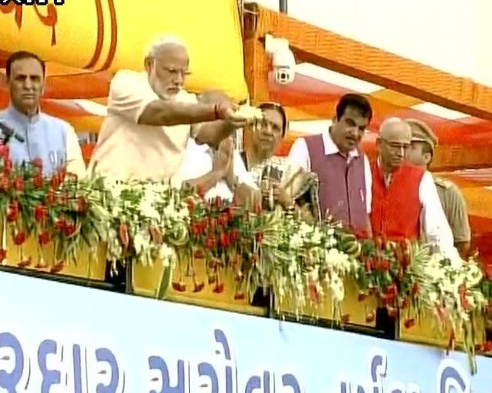 PM Modi Inaugurates Sardar Sarovar Dam In Gujarat
