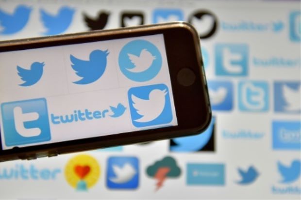 Twitter aims to boost appeal with new 280-character tweet limit