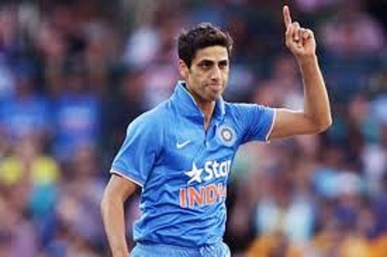 Ashish Nehra announces retirement, will sign off during first T20 against New Zealand in Delhi