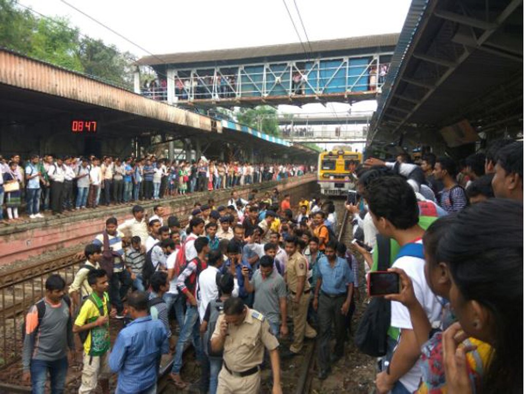 Angry Commuters Halt Movement Of Suburban Trains