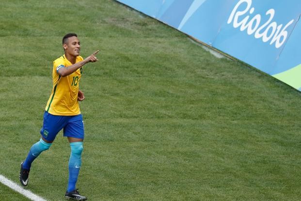 Brazil drub Honduras 3-0, face Germany in quarterfinals