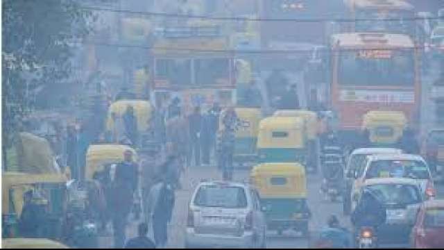 Air Quality In Delhi Reaches Hazardous Level