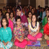 Mehbooba Visits Children, Distribute Sweets On Diwali
