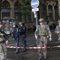 France extends anti-terror border controls existent since Paris attacks to April 2018