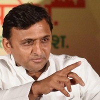 Akhilesh Likely To Be Re-Elected As Party Chief In SP Meet Today