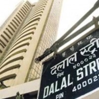 Sensex pulls 332 pts higher ahead of RBI meet, on global cues