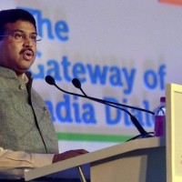 Pradhan slams Kerala govt for not cutting taxes on petrol