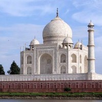 Swamy Joins Taj Controversy, Says Its Built On Stolen Property