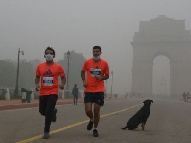 Delhi Half-Marathon Goes Ahead Despite Smog, Health Warnings Delhi Half-Marathon Goes Ahead Despite Smog, Health Warnings