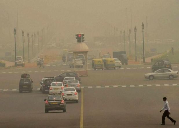 Air Pollution Hits ‘Severe’ Levels In Delhi Air Pollution Hits ‘Severe’ Levels In Delhi