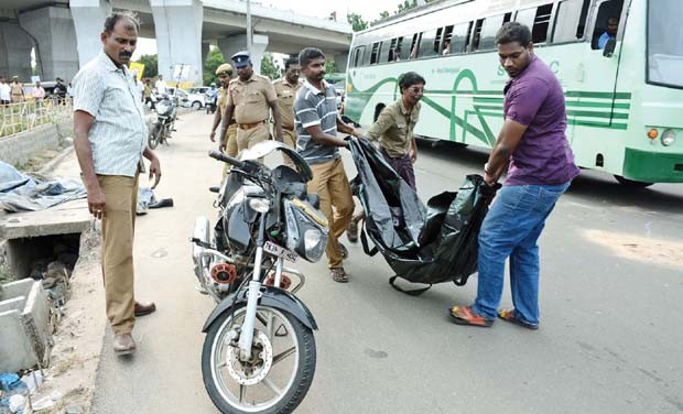 Three Youngsters Killed In Bike Accident In Hyderabad