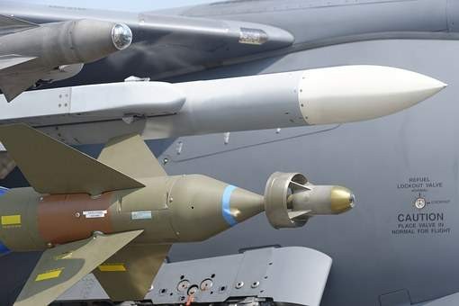 Russia strikes terrorists in Syria with cruise missiles Russia strikes terrorists in Syria with cruise missiles