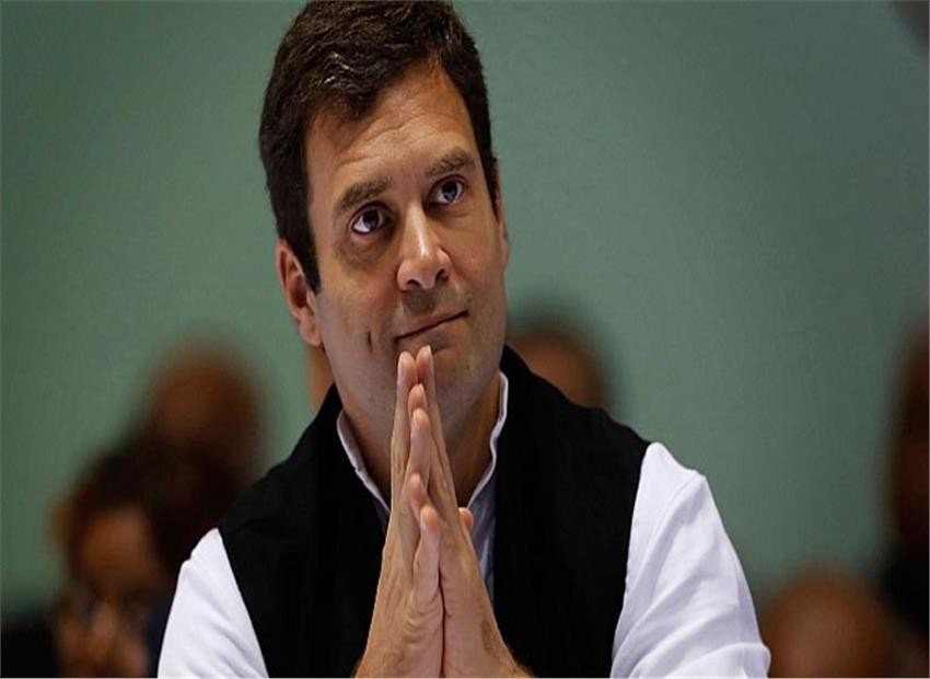 Gujarat polls: Rahul promises loan waiver to farmers, if Cong voted to power