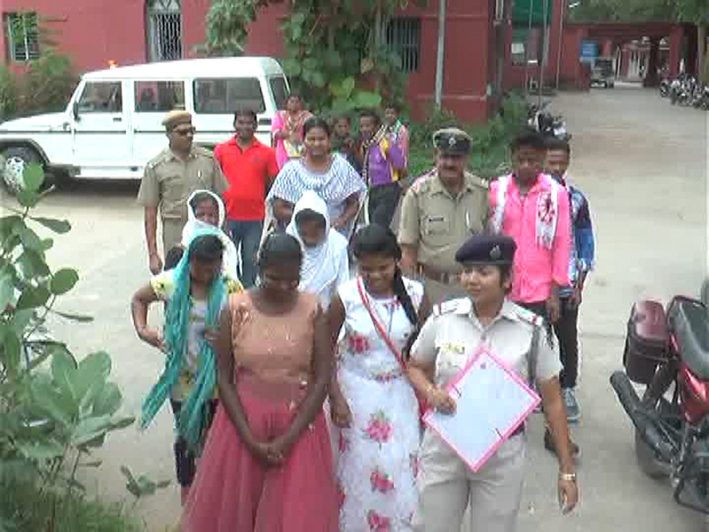 Trafficking racket busted; 3 minors rescued Trafficking racket busted; 3 minors rescued