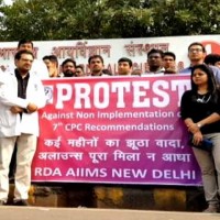 AIIMS Doctors Protest Against Salary Slash