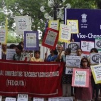 DU Teachers Stage Protest Outside VC’s Office