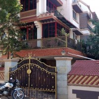 Raids On VK Sasikala’s Family, Associates And Businesses Underway Continue On Day 2