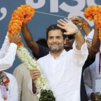 Gujarat poll-battle: Note ban, GST have broken textile hub Surat’s legs, alleges Rahul