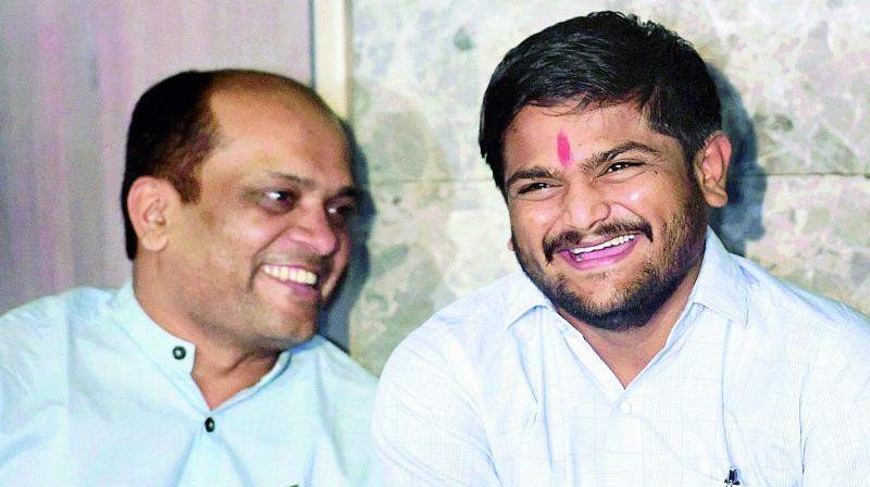 Gujarat Polls: It’s Nothing, But ‘Fixing’ Between Hardik Patel-Cong Alleges PASS Leader Gujarat Polls: It’s Nothing, But ‘Fixing’ Between Hardik Patel-Cong Alleges PASS Leader