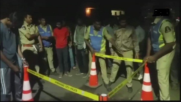 Horror in Secunderabad: 25-year-old woman set on fire in public view; battling for life Horror in Secunderabad: 25-year-old woman set on fire in public view; battling for life