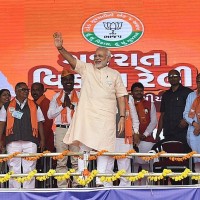 Gujarat Polls: Modi Likens Rahul’s Elevation To Mughal Succession