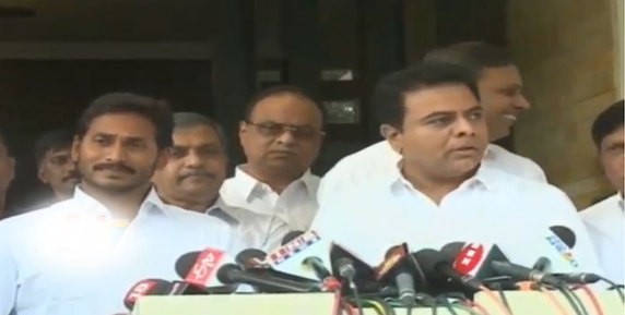 Boost for KCR's 'third front' as TRS chief KT Rama Rao meets YSRC president Jaganmohan Reddy in Hyderabad Boost for KCR's 'third front' as TRS chief KT Rama Rao meets YSRC president Jaganmohan Reddy in Hyderabad