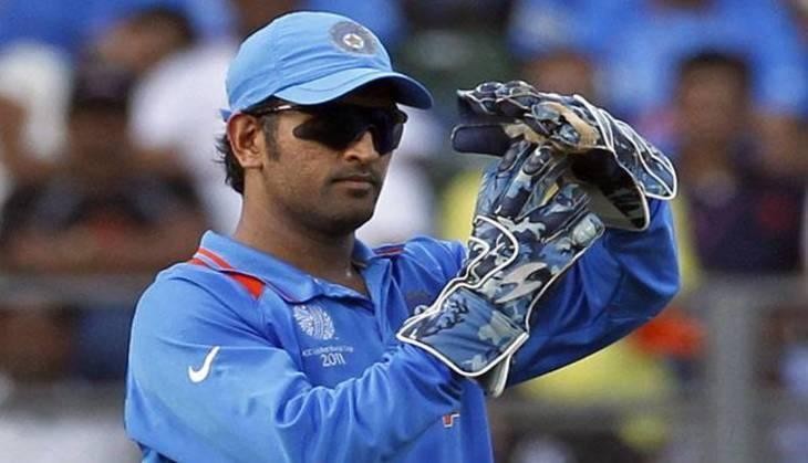 Did umpiring error cause MS Dhoni run out? Twitterati think so