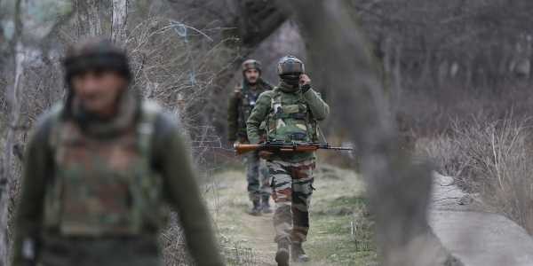 Pulwama: 4 army men including major dead in encounter with terrorists