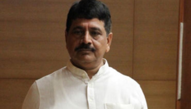 Setback for Congress in Gujarat as Shankersinh Vaghela's son Mahendrasinh joins BJP Setback for Congress in Gujarat as Shankersinh Vaghela's son Mahendrasinh joins BJP