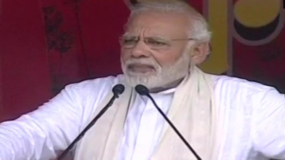 PM Modi at Nashik rally: We have to hug each Kashmiri, create new paradise PM Modi at Nashik rally: We have to hug each Kashmiri, create new paradise