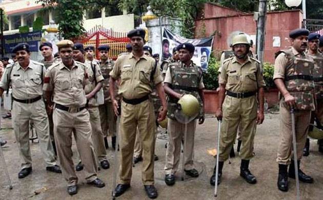 Alwar lynching: High-level inquiry ordered to probe allegations against cops; home ministry seeks report Alwar lynching: High-level inquiry ordered to probe allegations against cops; home ministry seeks report