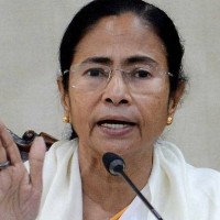 'Govt scared on historians': Mamata on Guha's detention