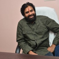 Pawan Kalyan backs protest by Amaravati farmers