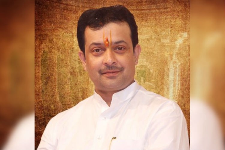 Spiritual leader Bhaiyyuji Maharaj shoots himself dead in Indore, suicide note reveals 'mental stress' as reason Spiritual leader Bhaiyyuji Maharaj shoots himself dead in Indore, suicide note reveals 'mental stress' as reason