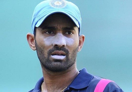 Vijay Shankar or Dinesh Karthik: Who will play at No.4 against New Zealand?