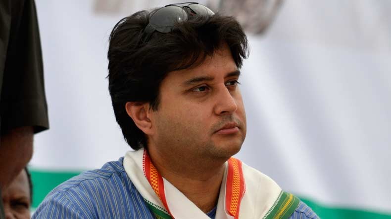  Congress still in driver's seat in MP; in touch with parties for 'possible alliance': Scindia 