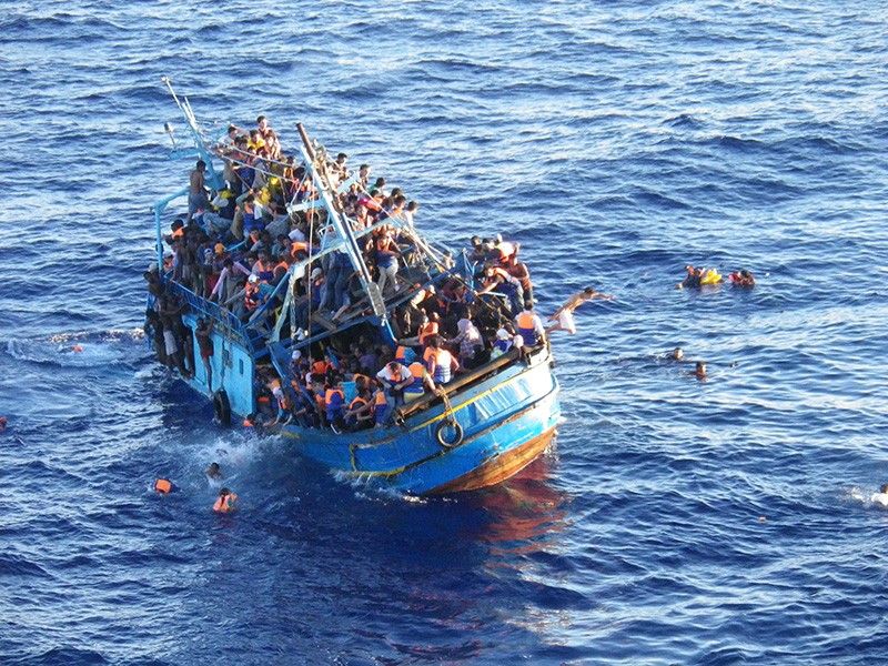 Boat Carrying 40 People Capsizes in Andhra Pradesh, At Least 10 Missing Boat Carrying 40 People Capsizes in Andhra Pradesh, At Least 10 Missing