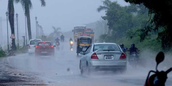Southwest monsoon advances in Karnataka; schools, colleges shut in Kodagu, Chikkamagaluru Southwest monsoon advances in Karnataka; schools, colleges shut in Kodagu, Chikkamagaluru