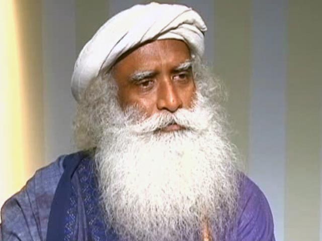 Tamil Nadu Govt Rejects Sadhguru, Ramdev's Appeals Defending Sterlite; Jaggi Hits Back Tamil Nadu Govt Rejects Sadhguru, Ramdev's Appeals Defending Sterlite; Jaggi Hits Back