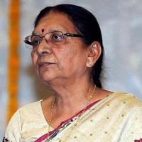 UP Governor visits Mulayam, inquires about his health