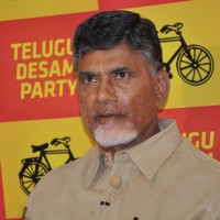 Naidu's wife donates bangles for Amaravati farmers' protest
