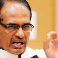 Flurry of activities ahead of floor test in MP on Monday