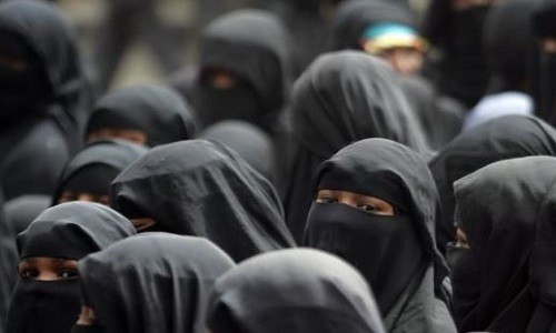 Sri Lanka Issues Decree Banning All Forms of Face Covering From Today