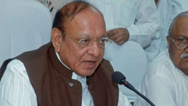 First unite CBI, RBI and then talk of unity: Shankersinh Vaghela taunts PM Narendra Modi First unite CBI, RBI and then talk of unity: Shankersinh Vaghela taunts PM Narendra Modi