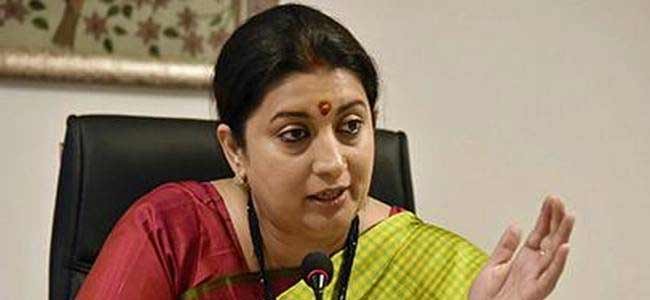  Rahul remembering 'didi' after 'behenji' abandoned him: Smriti Irani