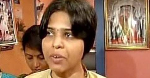 Activist Trupti Desai Detained for Threatening to Block PM Modi’s Convoy in Shirdi Activist Trupti Desai Detained for Threatening to Block PM Modi’s Convoy in Shirdi