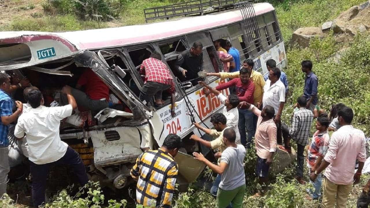 40 Pilgrims Feared Dead as Bus Plunges Into Valley in Telangana's Jagtial District 40 Pilgrims Feared Dead as Bus Plunges Into Valley in Telangana's Jagtial District